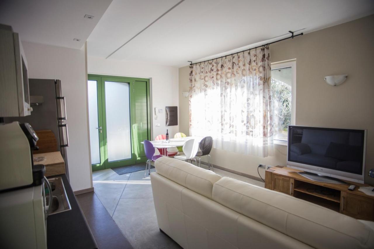 Casa Sophia Apartment San Felice del Benaco Ngoại thất bức ảnh